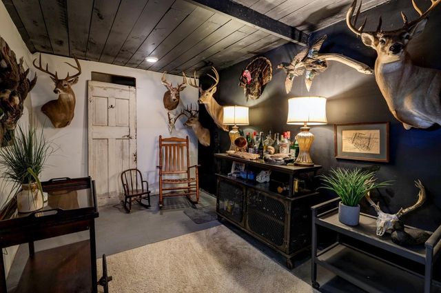 440 W Brazos Avenue, West Columbia, TX 77486