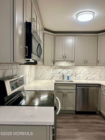 330 Shore Drive B11, Highlands, NJ 07732