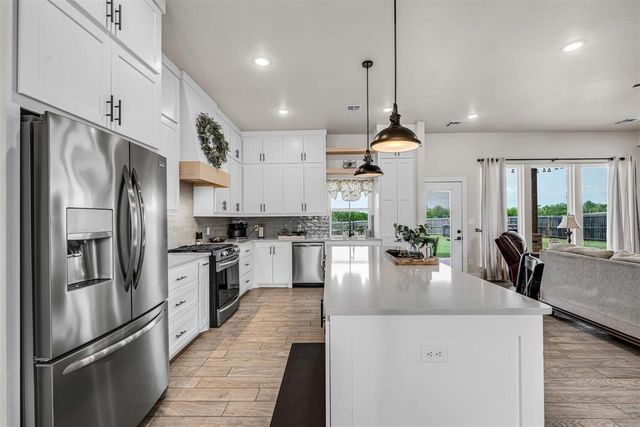 10630 NE Seaside Ln, Elgin, OK 73538