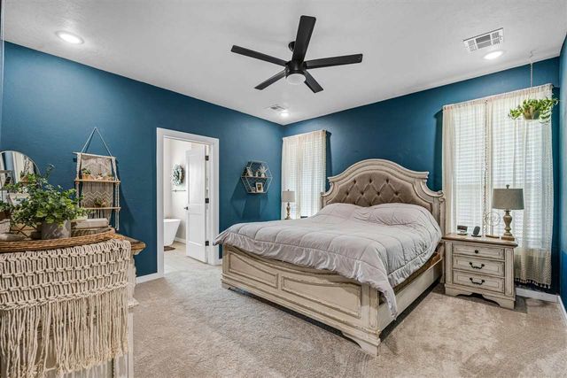 10630 NE Seaside Ln, Elgin, OK 73538