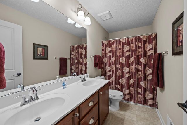 3451 White Pine Way, Stillwater, MN 55082