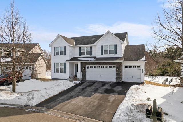 3451 White Pine Way, Stillwater, MN 55082
