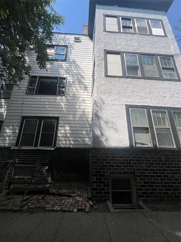 672 19th Street, Des Moines, IA 50314