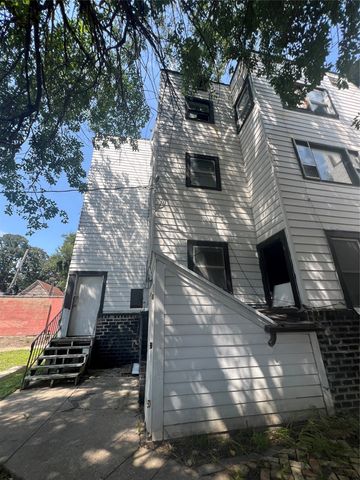 672 19th Street, Des Moines, IA 50314