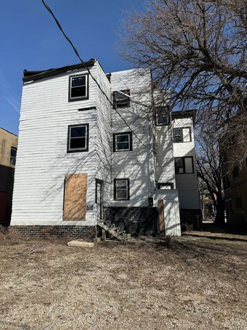 672 19th Street, Des Moines, IA 50314