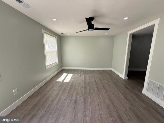 701 SHORE DR, Joppa, MD 21085