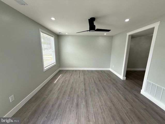 701 SHORE DR, Joppa, MD 21085