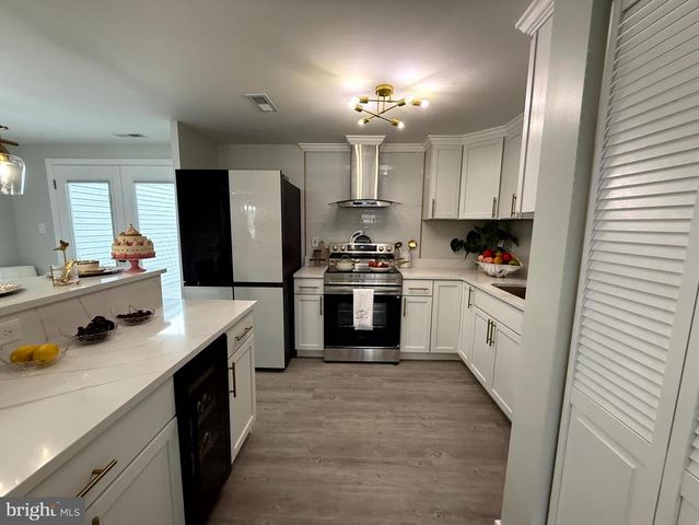701 SHORE DR, Joppa, MD 21085