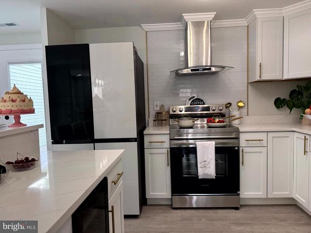 701 SHORE DR, Joppa, MD 21085