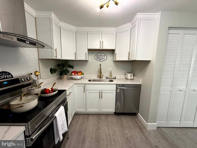 701 SHORE DR, Joppa, MD 21085