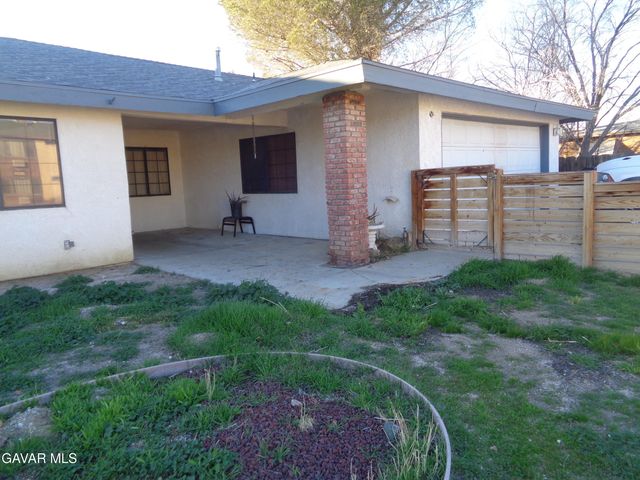 2825 28th Stw, Rosamond, CA 93560