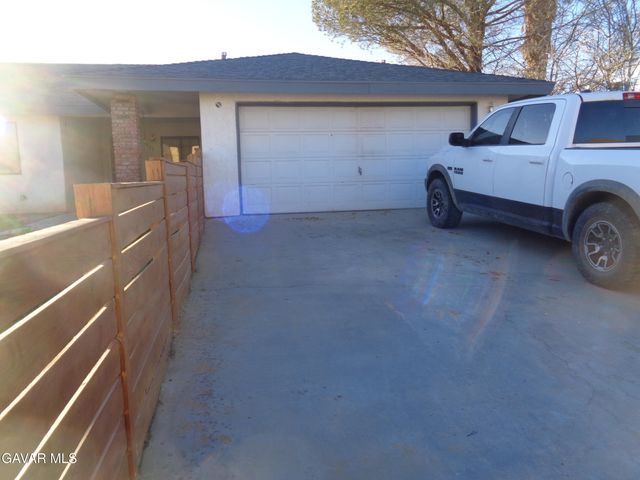 2825 28th Stw, Rosamond, CA 93560