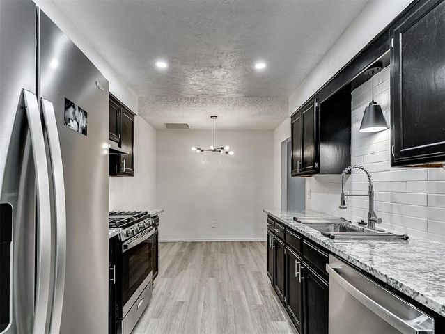 817 NW 137th Street, Edmond, OK 73013