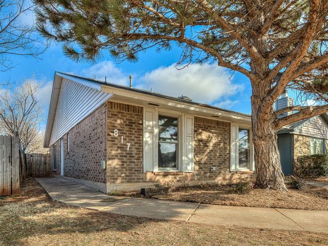 817 NW 137th Street, Edmond, OK 73013