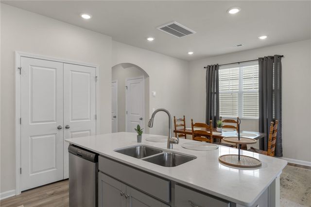 432 Bee Cove Way, Pendleton, SC 29670