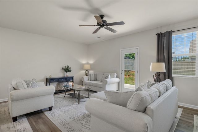 432 Bee Cove Way, Pendleton, SC 29670