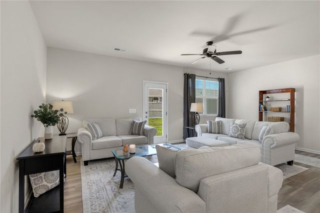 432 Bee Cove Way, Pendleton, SC 29670