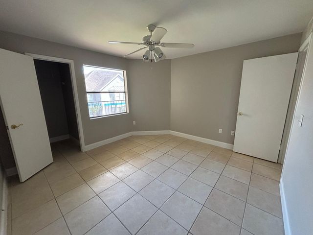3038 PARKWAY BOULEVARD 208, Kissimmee, FL 34747