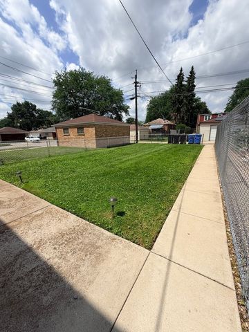 12822 S Union Avenue 1, Chicago, IL 60628