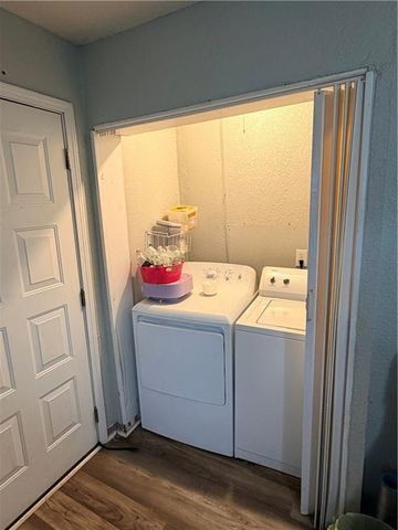 1224 N 8th Street, St Joseph, MO 64501