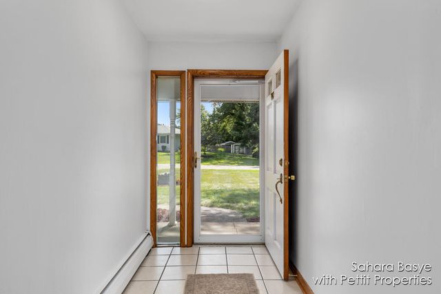 15 Birch Hill Drive, Battle Creek, MI 49015