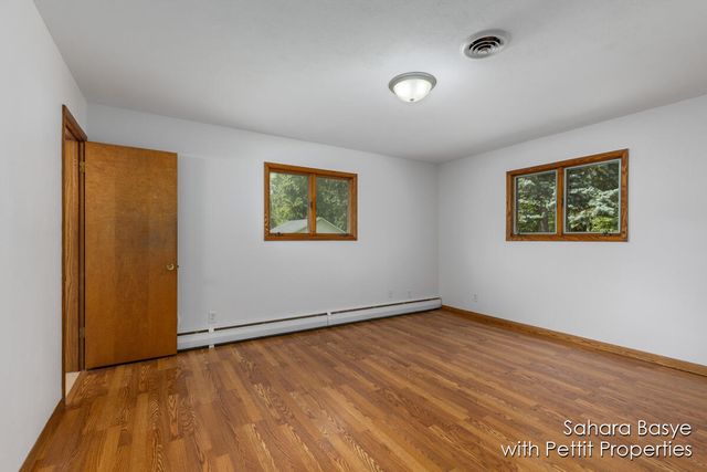 15 Birch Hill Drive, Battle Creek, MI 49015