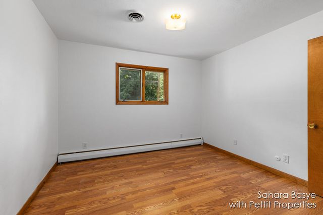 15 Birch Hill Drive, Battle Creek, MI 49015