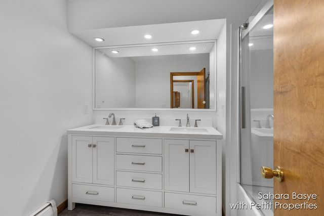 15 Birch Hill Drive, Battle Creek, MI 49015