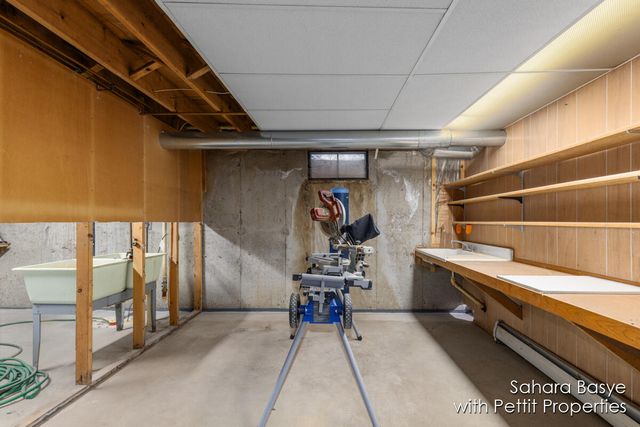 15 Birch Hill Drive, Battle Creek, MI 49015