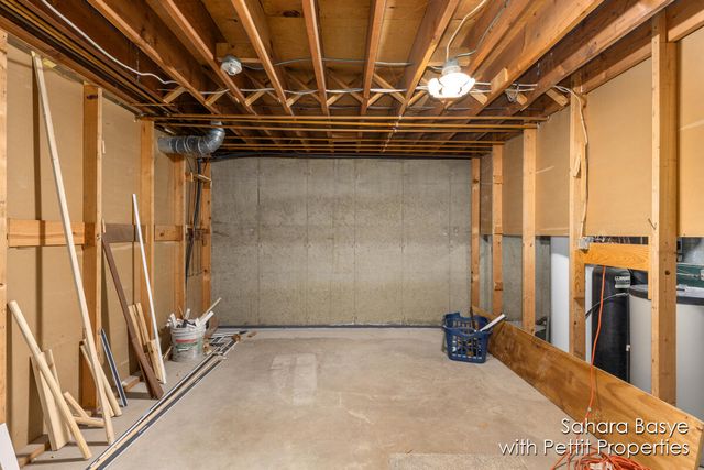 15 Birch Hill Drive, Battle Creek, MI 49015