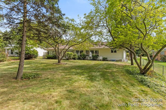 15 Birch Hill Drive, Battle Creek, MI 49015