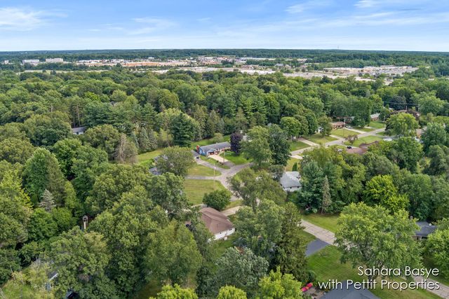 15 Birch Hill Drive, Battle Creek, MI 49015