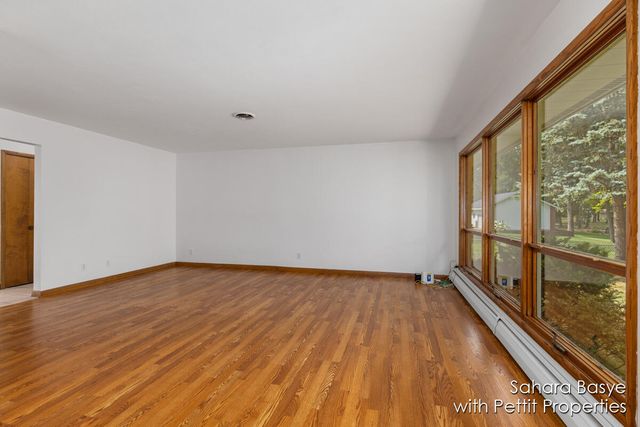 15 Birch Hill Drive, Battle Creek, MI 49015