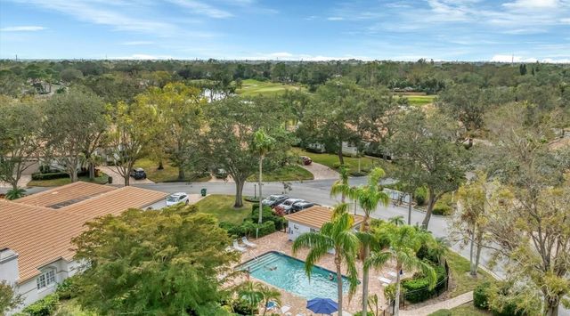 3864 CHATSWORTH GREENE COURT 10, Sarasota, FL 34235