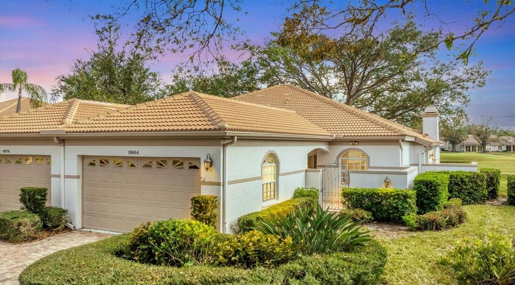 Image 2 of property listing at 3864 CHATSWORTH GREENE COURT 10, Sarasota, FL 34235