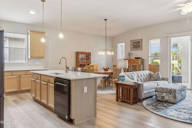 1128 Champions Drive, Daytona Beach, FL 32124