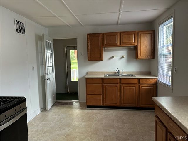 34 Lincoln Street, Auburn, NY 13021