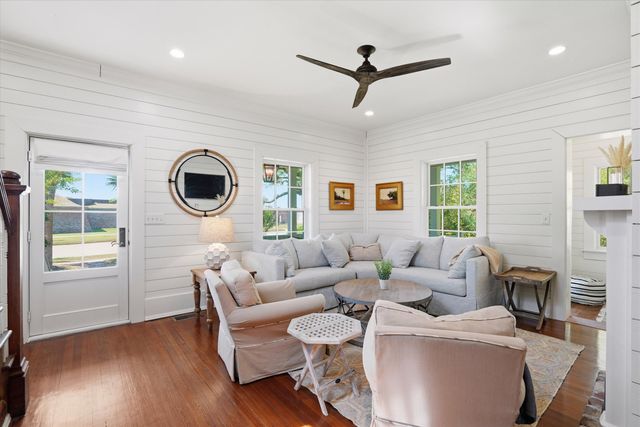 1220 Middle Street, Sullivans Island, SC 29482