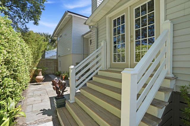 1220 Middle Street, Sullivans Island, SC 29482