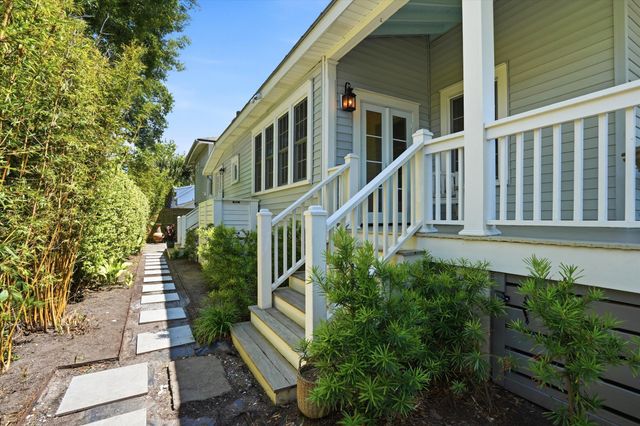 1220 Middle Street, Sullivans Island, SC 29482