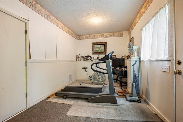 14 Singleton Drive, Bella Vista, AR 72715
