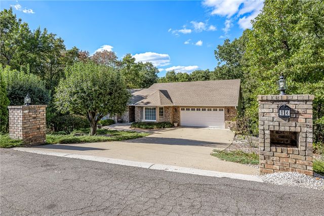 14 Singleton Drive, Bella Vista, AR 72715