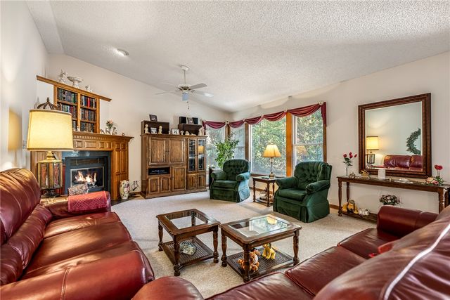14 Singleton Drive, Bella Vista, AR 72715