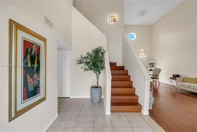 9800 Glacier Dr, Miramar, FL 33025