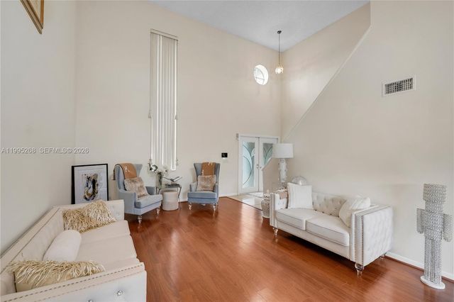 9800 Glacier Dr, Miramar, FL 33025