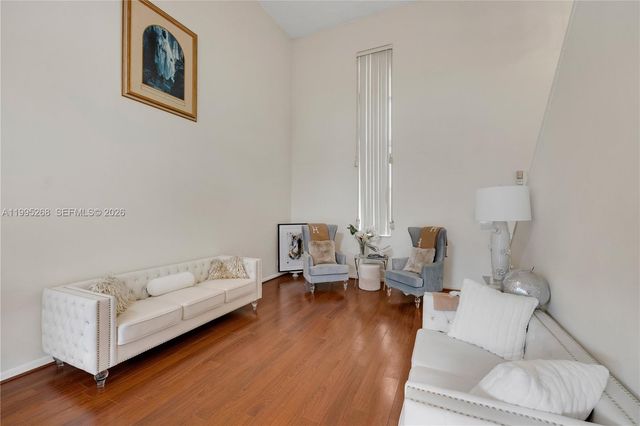 9800 Glacier Dr, Miramar, FL 33025