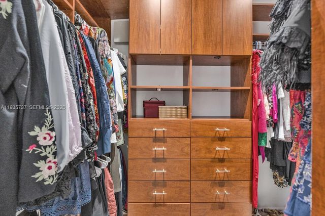 3910 SW 186th Ter, Miramar, FL 33029