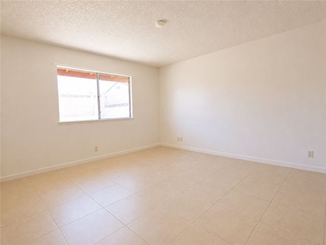 2310 Edam Street, Lancaster, CA 93536