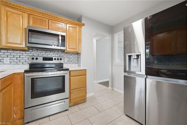 735 Sedgefield DR, Newport News, VA 23605