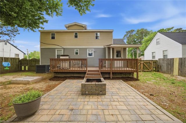 735 Sedgefield DR, Newport News, VA 23605